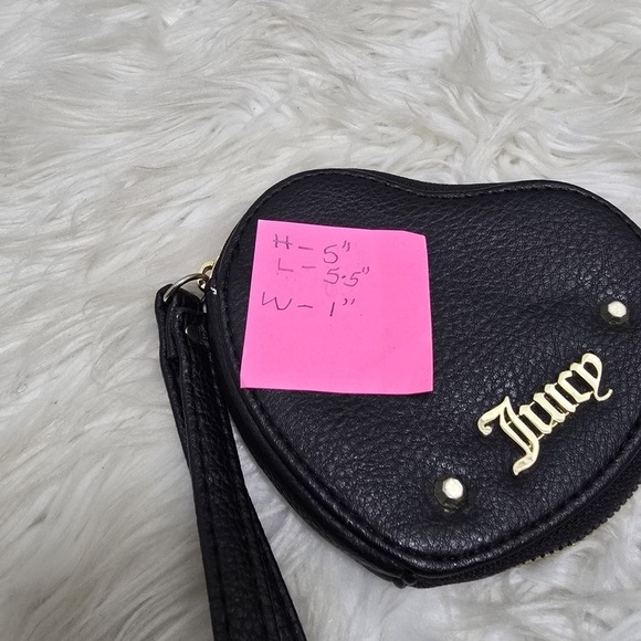 Juicy Couture Black Pleats Please Heart Faux Leather Zippered Wristlet Purse🌴 - Picture 3 of 5